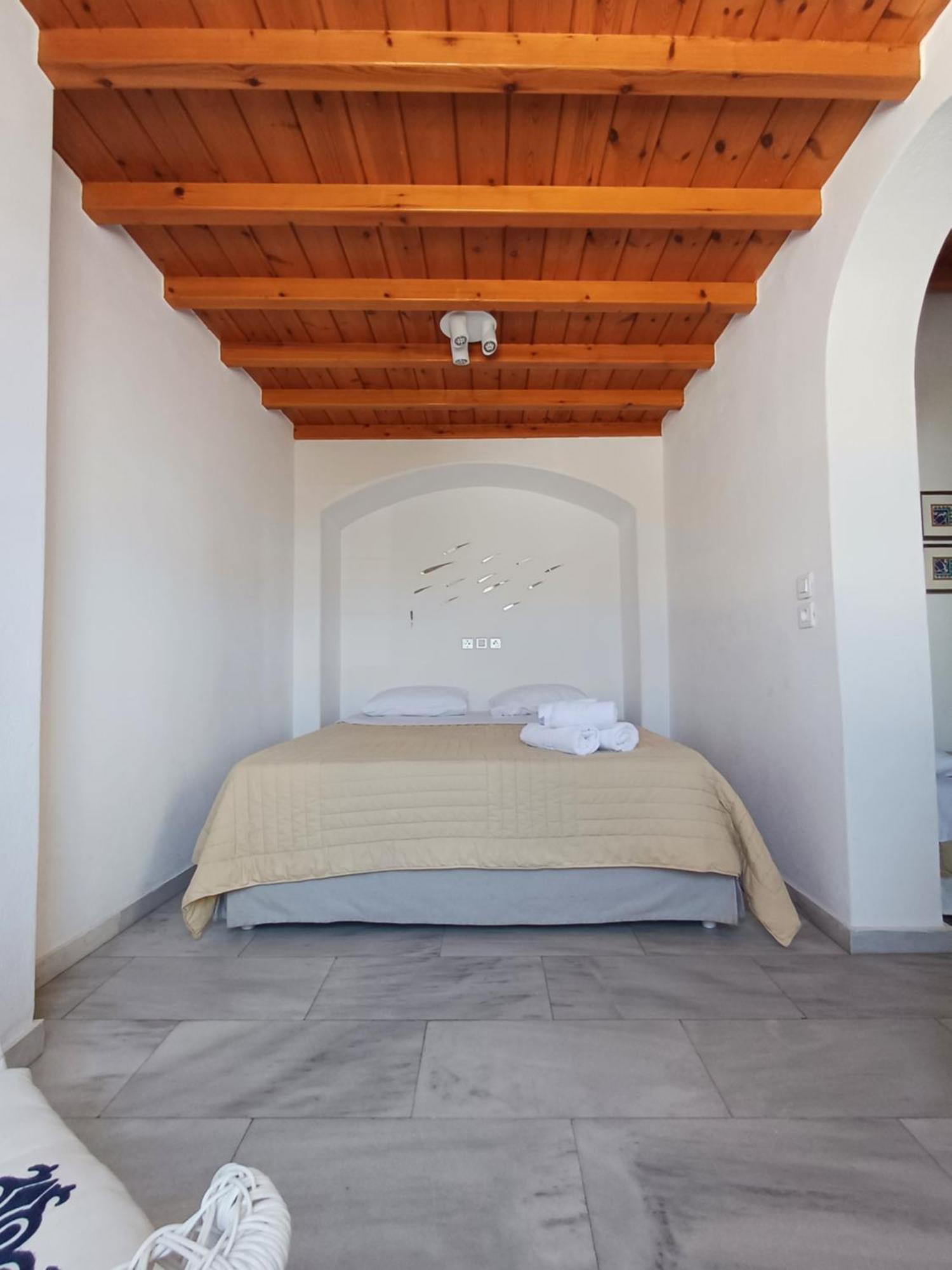 Manos Rooms Mykonos Town Extérieur photo