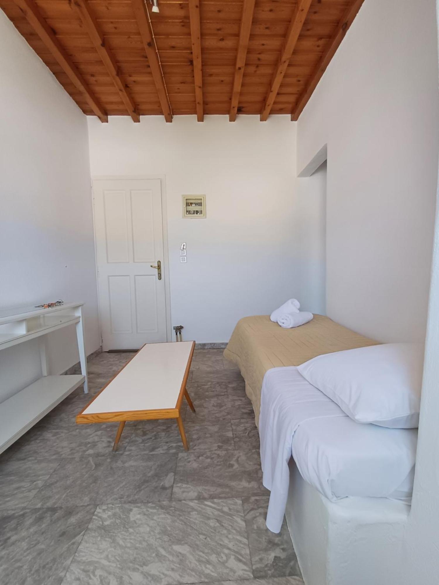 Manos Rooms Mykonos Town Extérieur photo