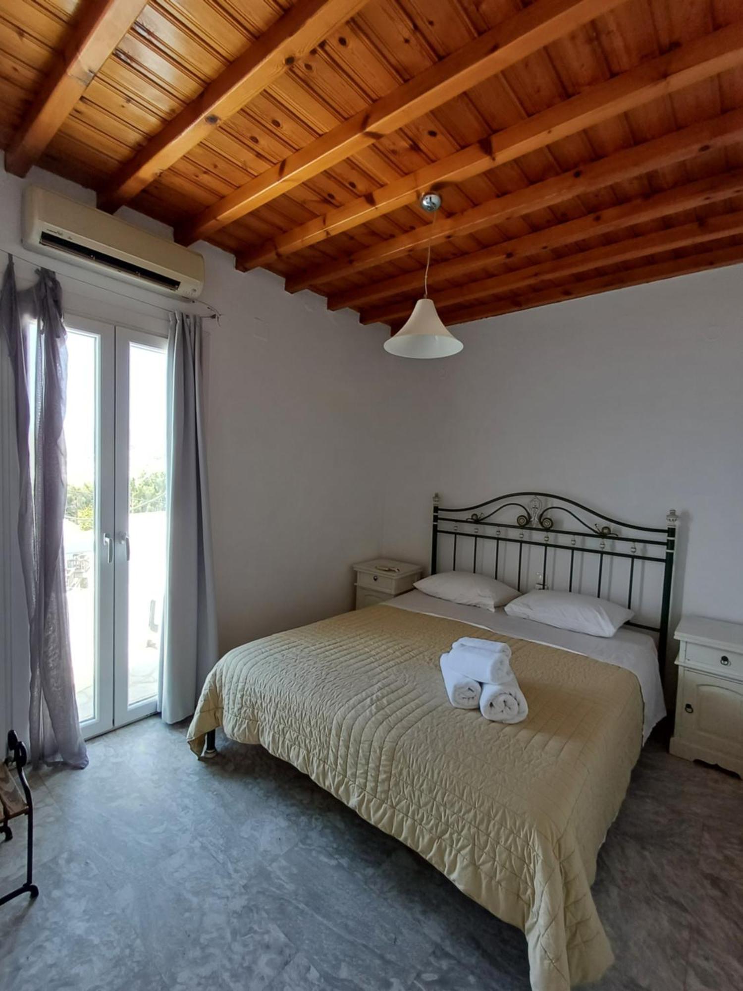 Manos Rooms Mykonos Town Extérieur photo
