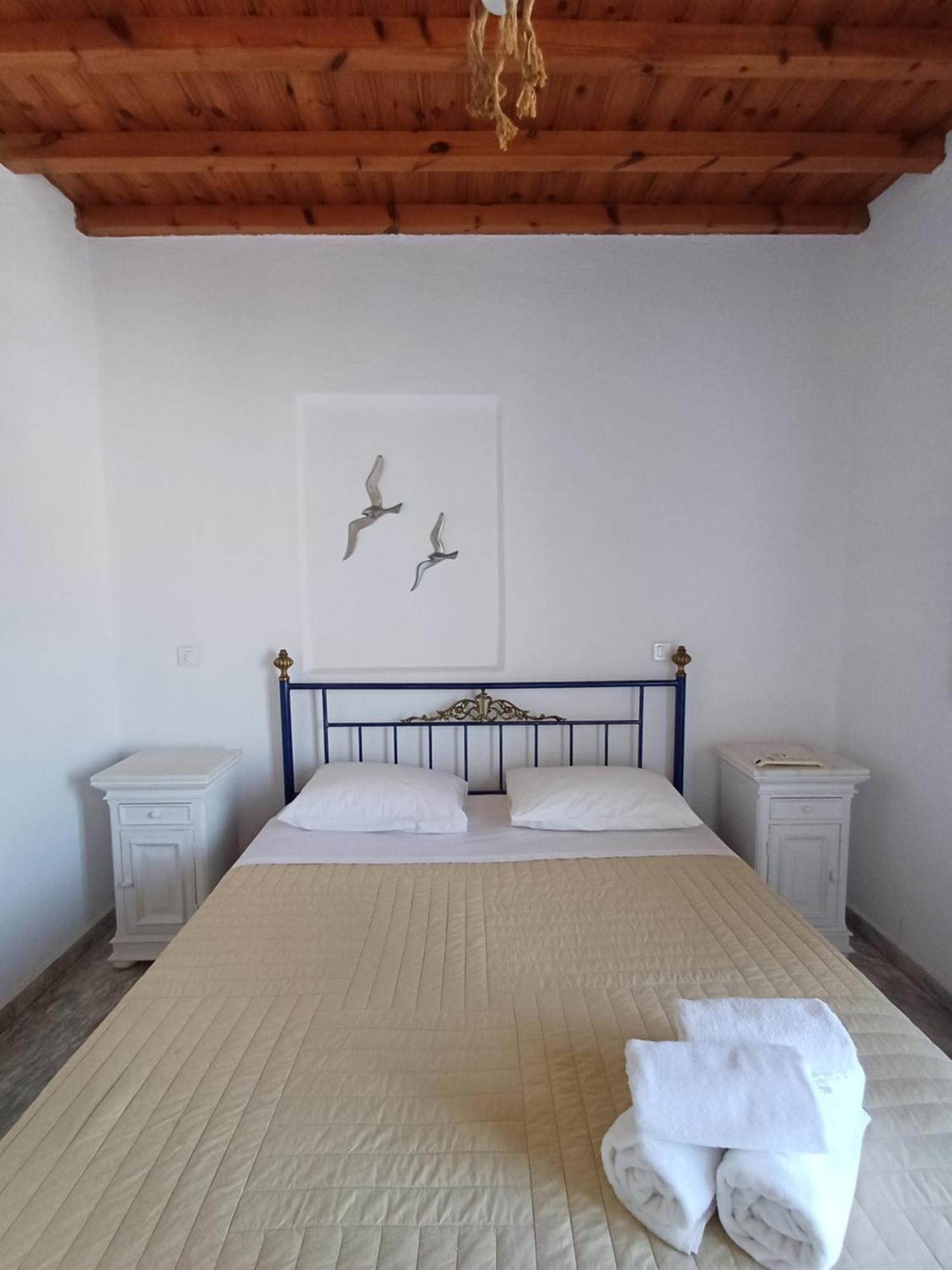 Manos Rooms Mykonos Town Extérieur photo