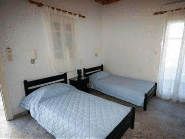 Manos Rooms Mykonos Town Extérieur photo